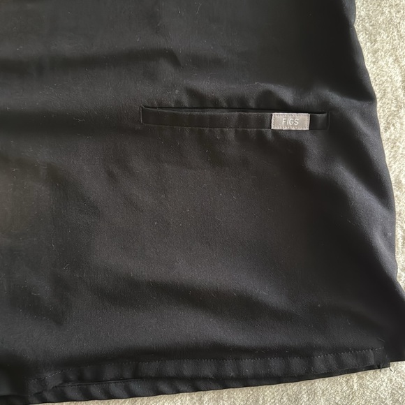 Like new. Figs top - Picture 3 of 5